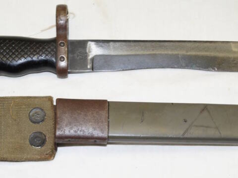 FR7/FR8/CETME Bolo bayonet with scabbard and integral frog